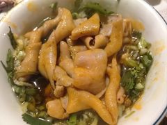 -九尺赵老四鲜鹅肠火锅