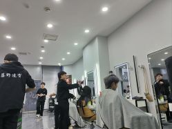 -藤野造型烫染·漂发