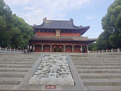 -绳金塔