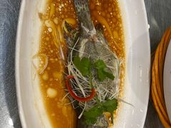 -侬佳蒸菜馆(听潮店)