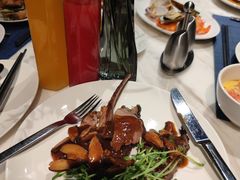 -锦厨国际自助餐厅 · 云端景观 (昆明索菲特大酒店)