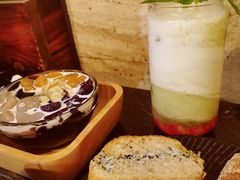 草莓蜜瓜酸奶-Let's Taipei 非常烘焙(太古里店)