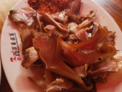 -老鼎万春卤菜(五代传承创始老店)