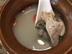 -周家大连水饺(美专校街店)