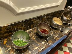 -一哥澳门豆捞 · 十七年经典澳门火锅(四季天地店)