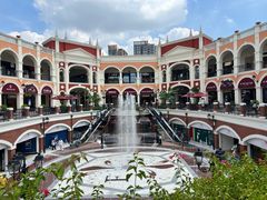 -佛罗伦萨小镇广佛名品奥特莱斯(疏港路店)