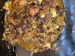 酸菜炖大鹅-70後铁锅炖(坡博总店)