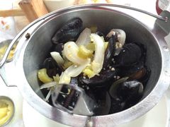 -The Crab Pot Seattle