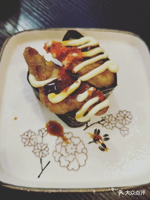 和风日本料理鹅肝军舰图片 - 第1张