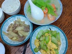 -爱的果实月嫂育婴师(世纪东方店)