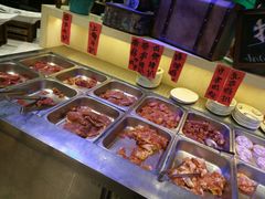 -阪尚皇·原切牛排·烤肉火锅自助(北京路店)