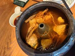 -云海肴·汽锅鸡·云南菜(天山百盛优客店)