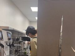 -喜茶(上海淮海中路渔阳里店)