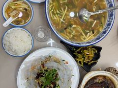 -老码头黑皮肘子锅包肉熏酱水饺(文政街店)