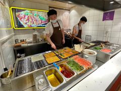 -八一路好吃街(雨田商务大厦店)