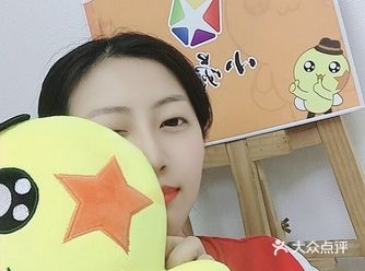 疫情期间，停学不停课，小荧星老师们积极备课
