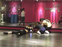 -STUDIO E POLE DANCE