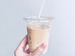 海盐焦糖冰拿铁-素咫咖啡CLIFEROSE