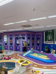 -孩子王童乐园(马群店)