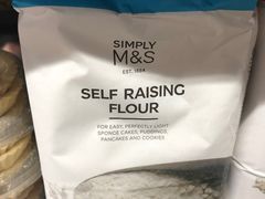 -M&S Food Grand Rex