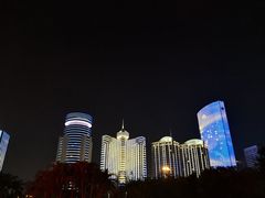 -万绿园