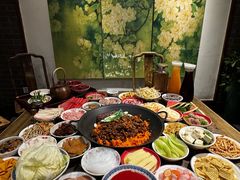 -沸炉重庆老火锅(军事博物馆店)