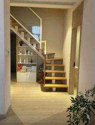 -百秀名媛纹绣美学护肤中心