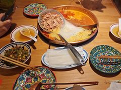 -洱火云南酸菜牛肉火锅(石景山当代商城店)