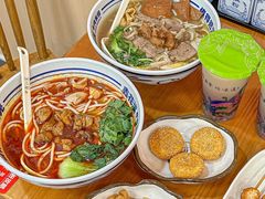 -鑫花溪牛肉米粉(凤凰街创始总店)