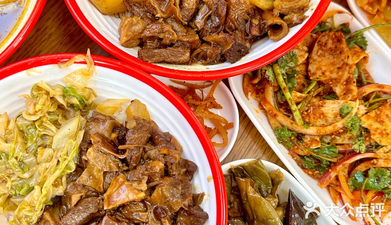 哈尔滨哒‼️一周吃三天，被这碗牛肉饭硬控了‼️