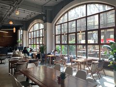 靠窗位-VESH COFFEE(定西路店)