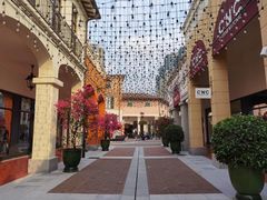 -佛罗伦萨小镇广佛名品奥特莱斯(疏港路店)