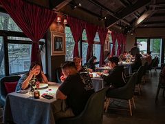 -弦月窗LUNETTE BY AMANDA(复兴路店)