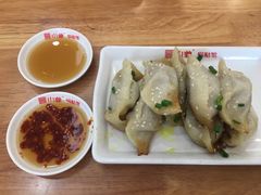 -小姜锅贴(凤凰街店)