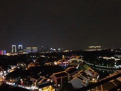 -顽啤熊·酒客酒馆(苏城夜景必选店)