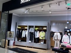 -LuOne凯德晶萃广场(徐家汇路店)