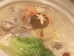 -三人行骨头王火锅(长寿店)