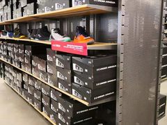 -UNDER ARMOUR(新燕莎奥莱店)