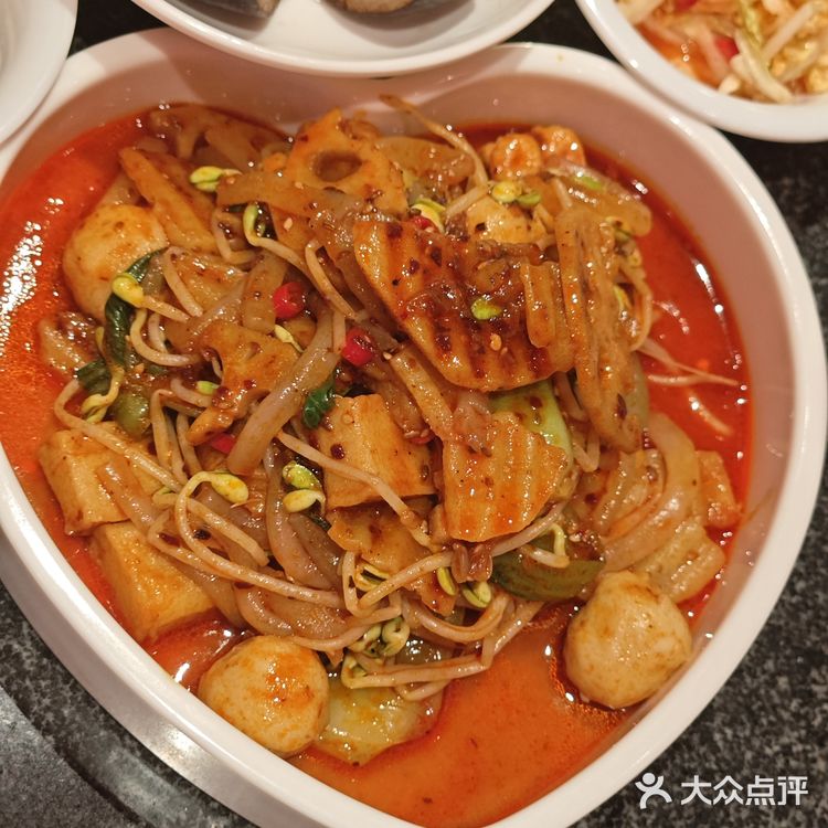 大舅舅妈来姚稷吃铁锅炖大鹅啦