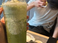 -星巴克臻选(万象前海店)