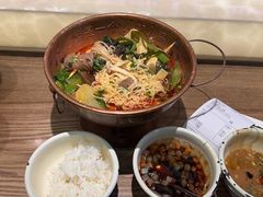 -成都你六姐·牛肉冒菜(城市集市合生汇店)