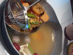 -左庭右院鲜牛肉火锅(金山万达店)