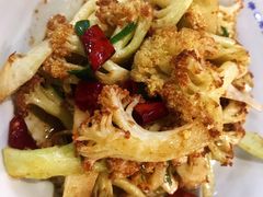土司酒大碗花菜-吃饭皇帝大土家民族菜(正大广场店)