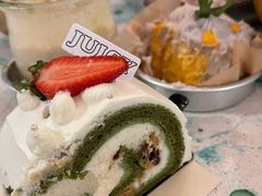 草莓抹茶卷-Juicy Bakery(大学路店)