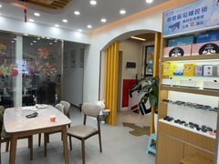 -亿视康青少儿眼镜(五官科店)