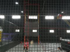 -嘿哟动霸CHUA·新潮玩运动娱乐中心·蹦床滑冰团建乐园