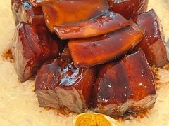 咸蛋目鱼红烧肉-屋里厢上海菜馆