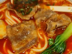 -鑫花溪牛肉米粉(东环大润发店)
