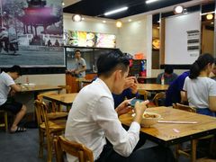 大堂-宏记汕头白粥店(江怡店)
