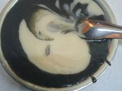 鸳鸯芝麻糊-鲜甜阁·甜品小吃(七星路店)